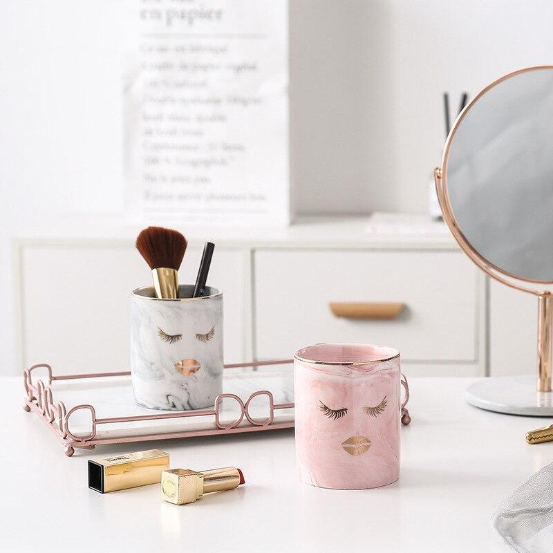 Kosmetik Pinsel Aufbewahrung