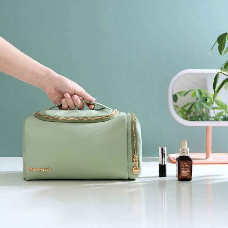 Alternative view of Kosmetiktasche mit Aufbewahrung
