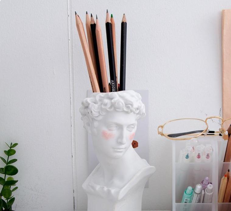 Make-up Halterskulptur – Bild 7