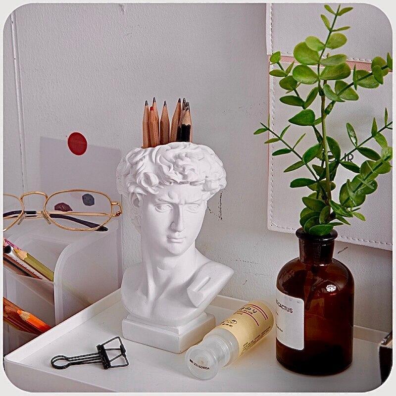 Make-up Halterskulptur – Bild 5