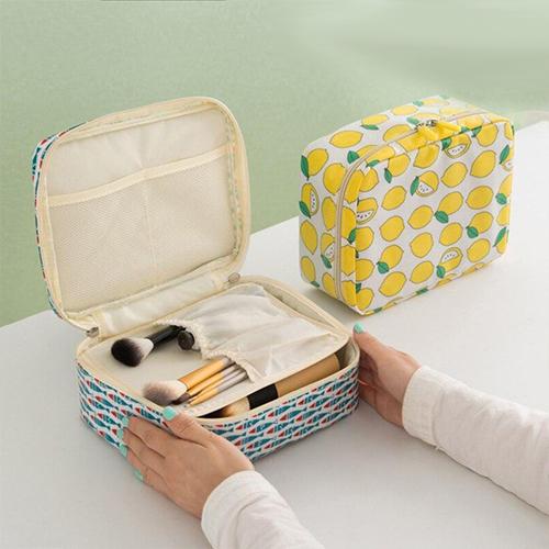 Make-up Koffer und Kosmetiktasche