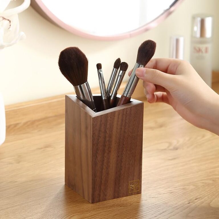 Alternative view of Make-up Pinselbehälter aus Holz