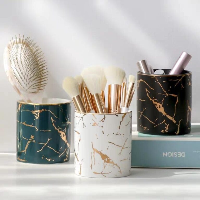 Alternative view of Make-up Topf für Frauen