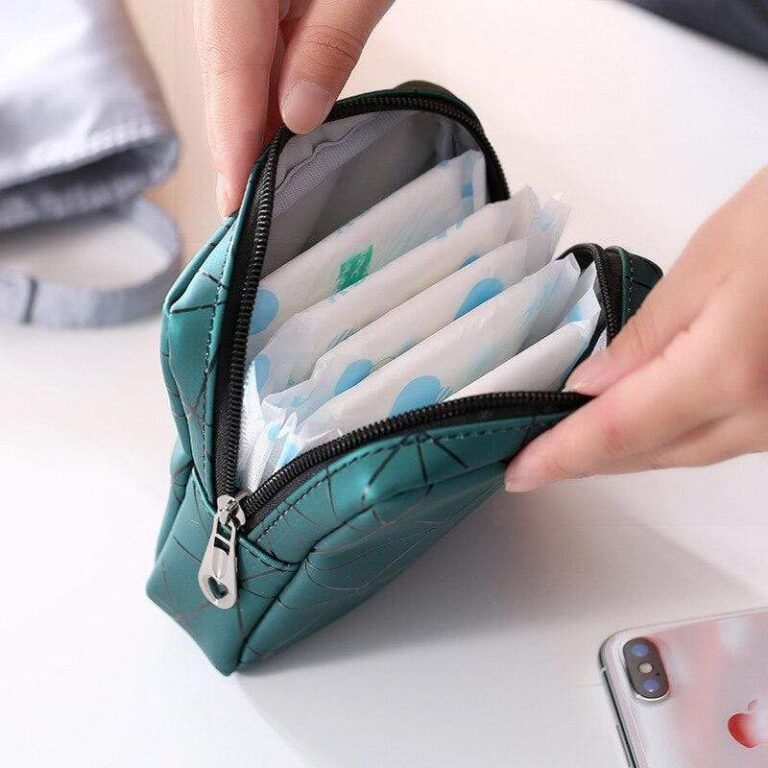 Alternative view of Mini Kosmetiktasche